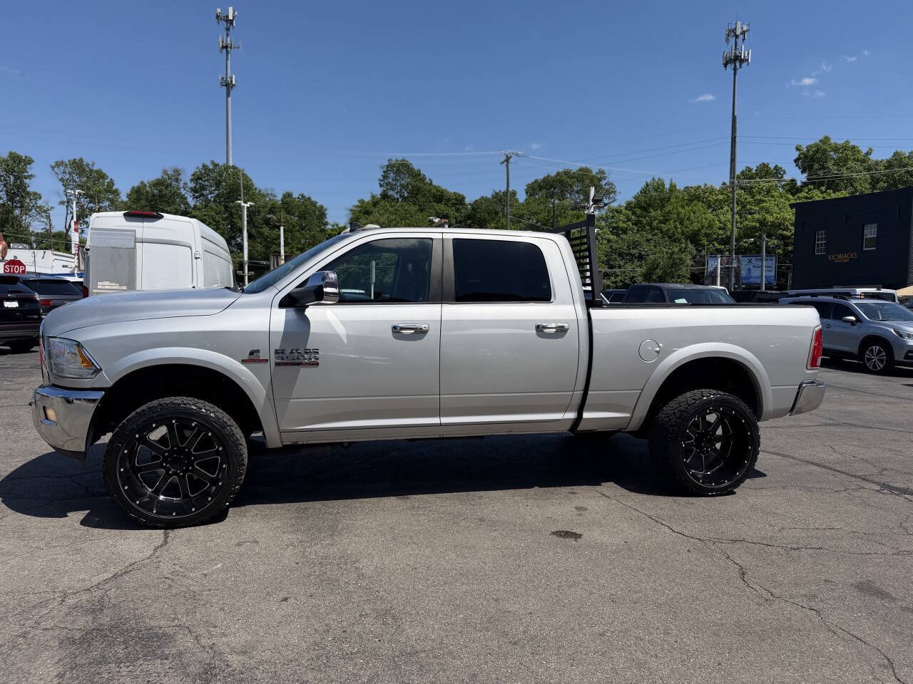 Used 2014 RAM 3500 Laramie AWD/4WD image 5