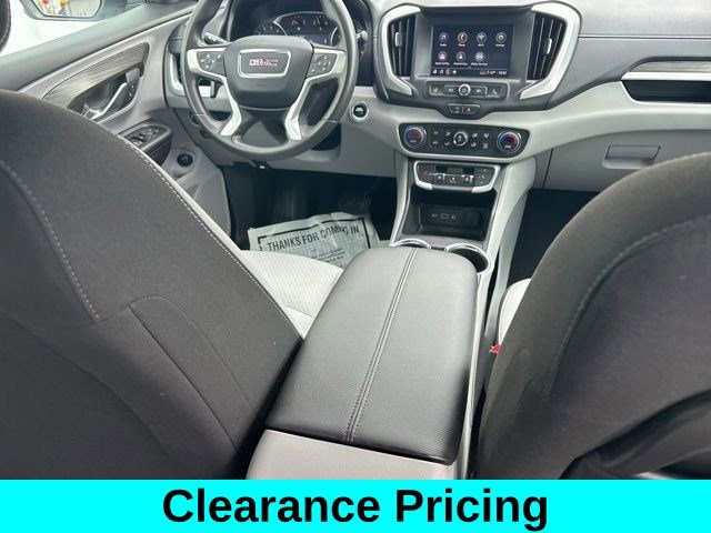Used 2023 GMC Terrain SLE w/ Driver Convenience Package image 39