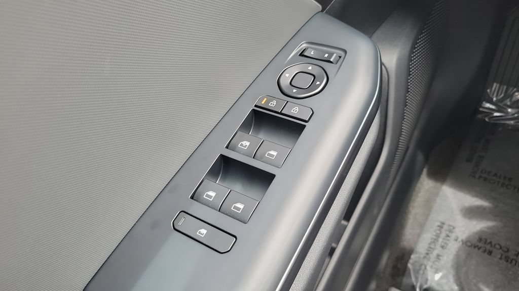 Used 2025 Kia K4 FWD image 36