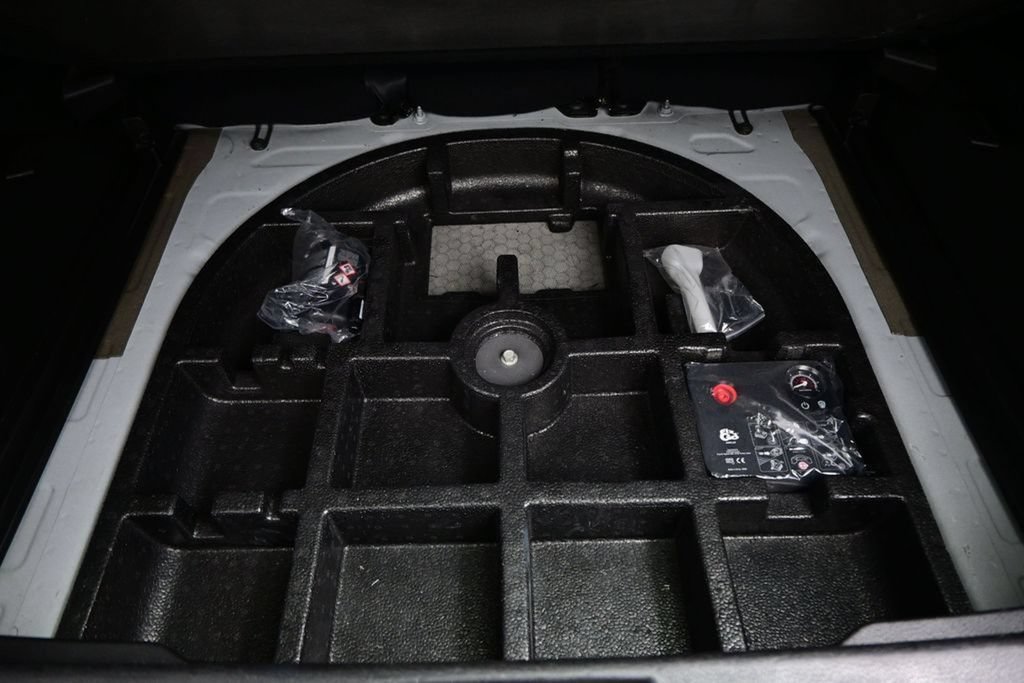 Used 2023 Jeep Renegade Latitude AWD/4WD image 27