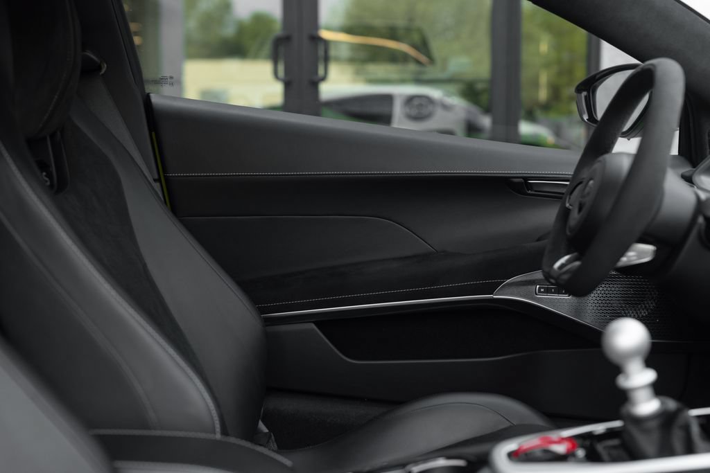 Used 2025 Lotus Emira RWD image 27