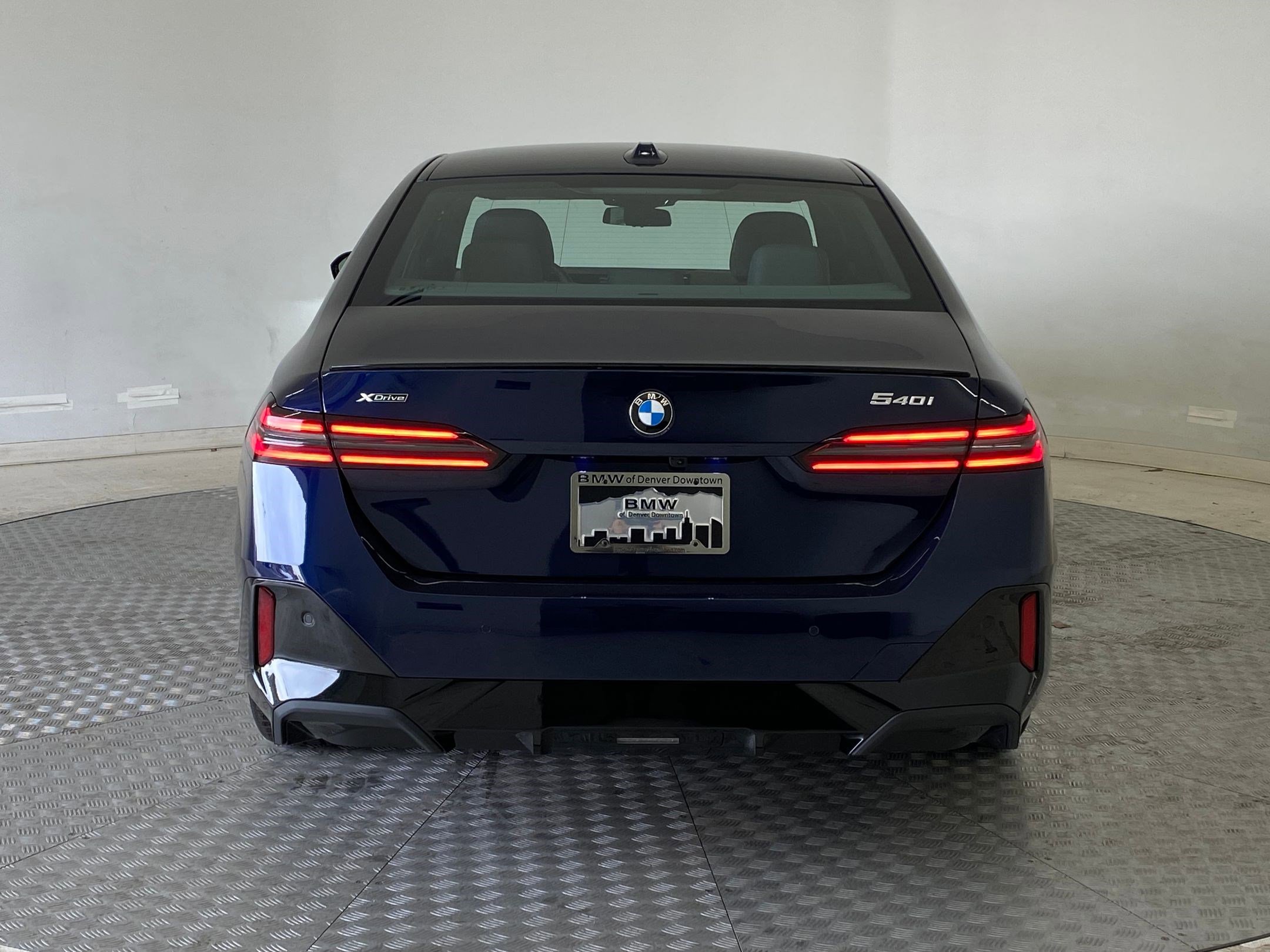 New 2026 BMW 540i xDrive w/ M Sport Package image 10