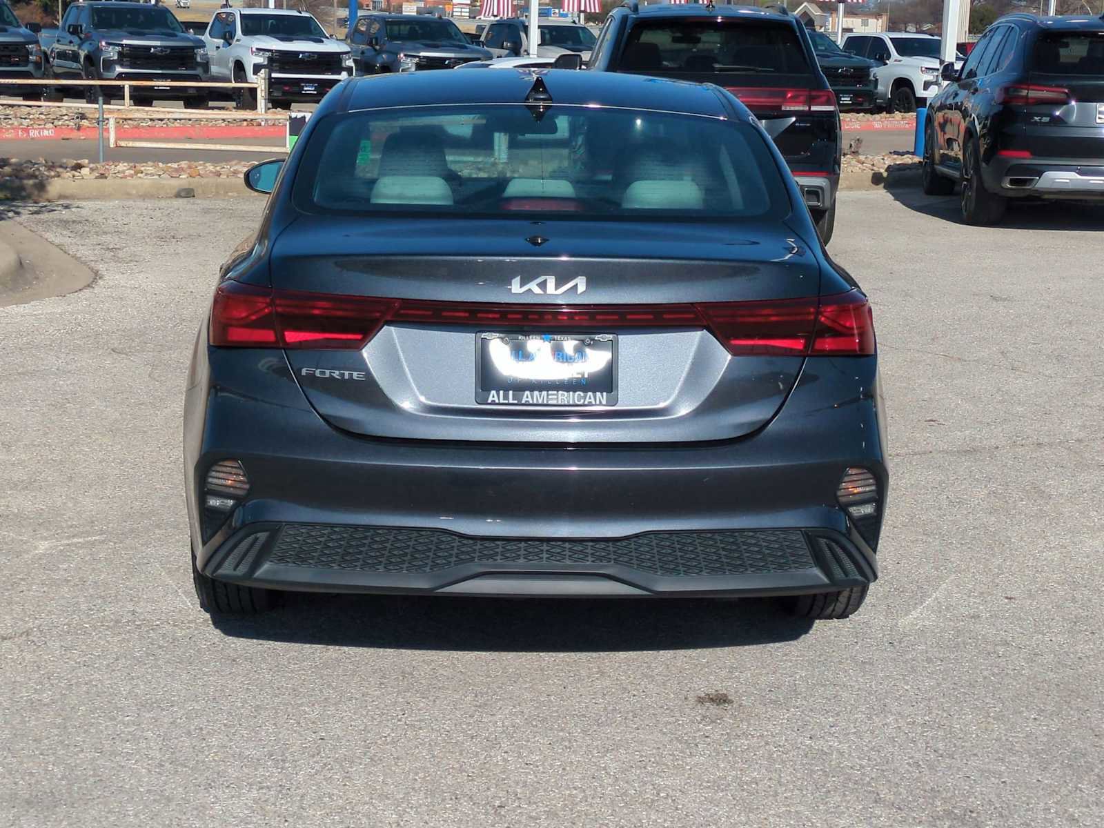 Used 2023 Kia Forte LXS w/ LXS Technology Package image 7