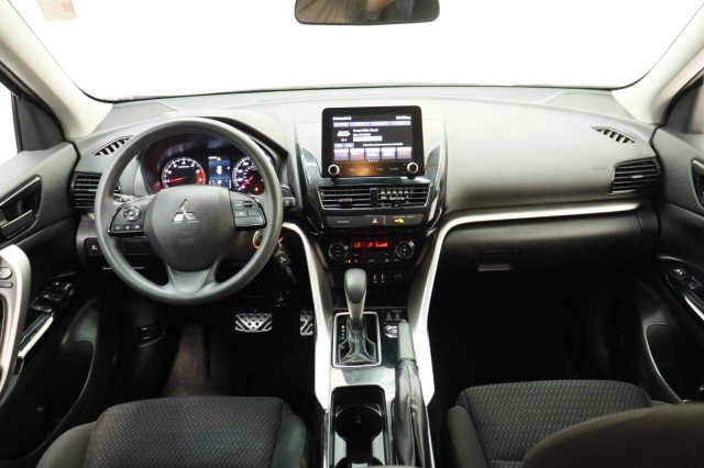 Used 2023 Mitsubishi Eclipse Cross LE AWD/4WD image 24