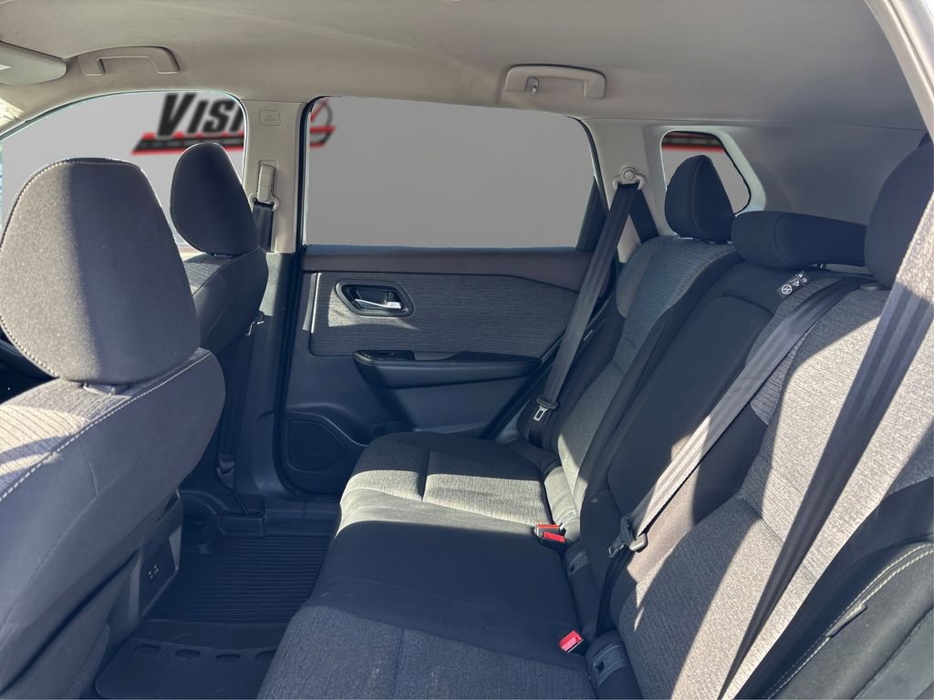 Used 2021 Nissan Rogue SV image 10