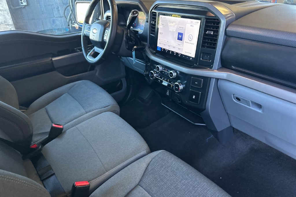 Used 2025 Ford F150 XLT w/ Equipment Group 301A Standard RWD image 15
