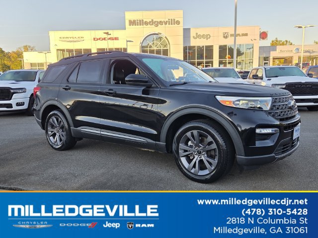 Used 2023 Ford Explorer XLT w/ Equipment Group 202A RWD image 1