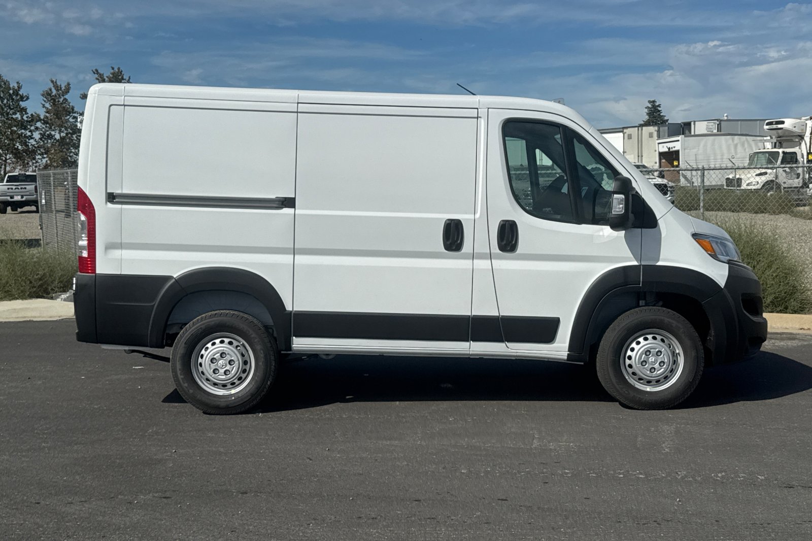 New 2026 RAM ProMaster 1500 w/ Convenience Group FWD image 2