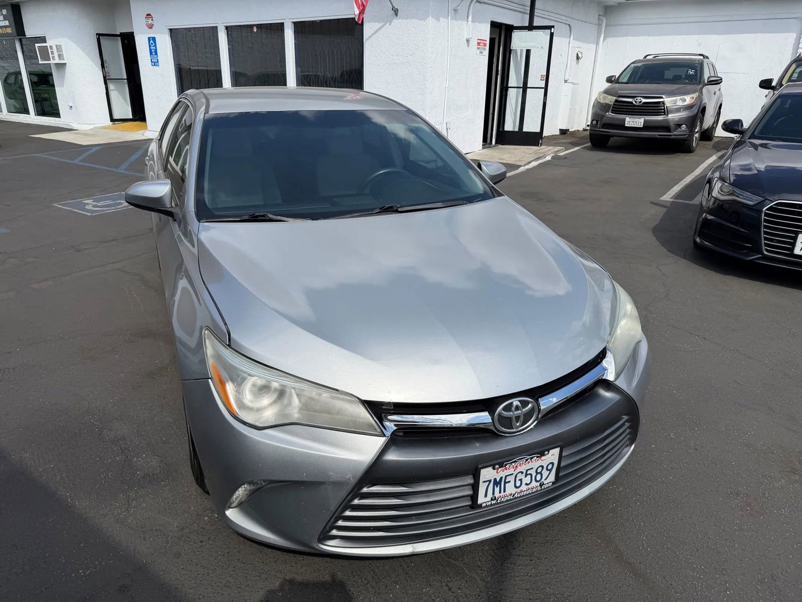 Used 2015 Toyota Camry LE FWD image 11
