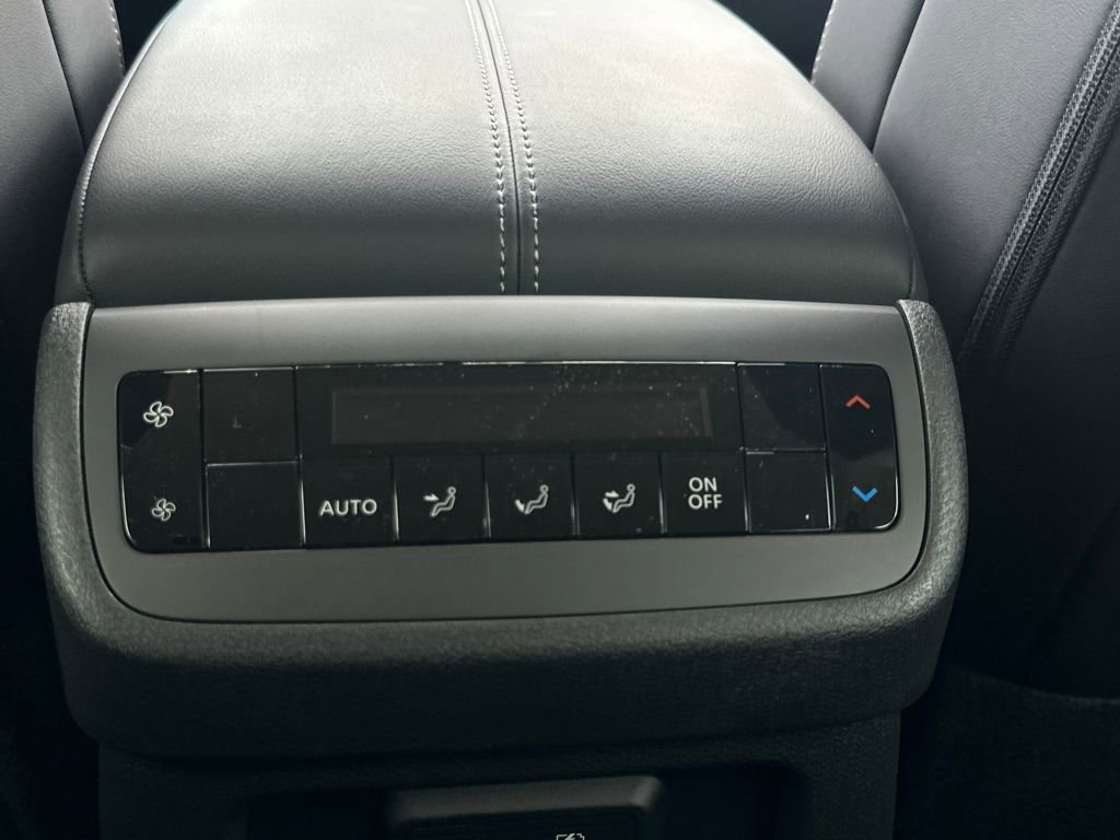 New 2026 Nissan Pathfinder SL image 15