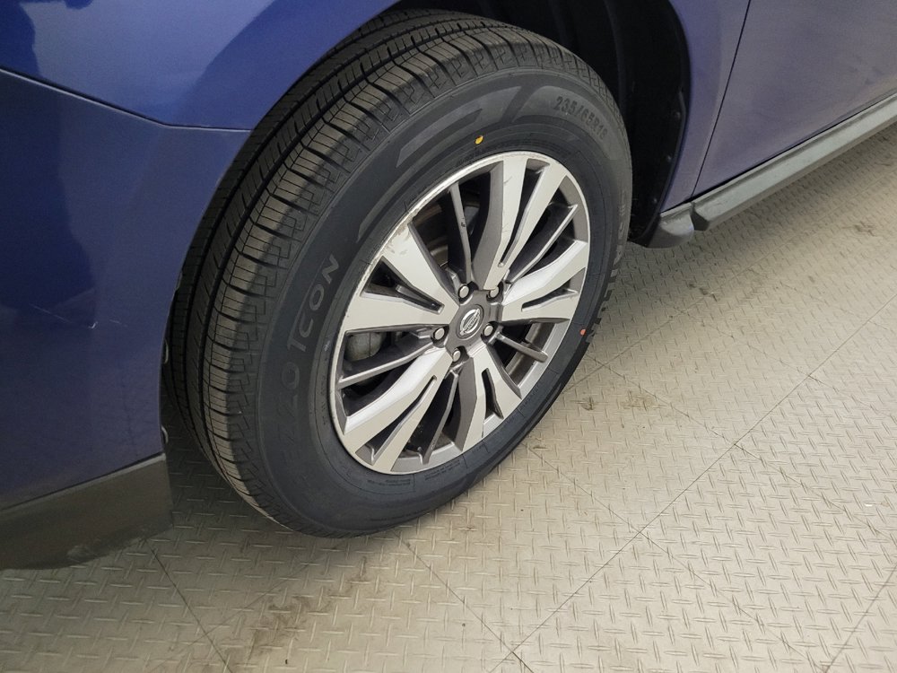 Used 2019 Nissan Pathfinder SL AWD/4WD image 31