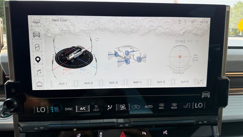 Used 2025 GMC Hummer EV 3X w/ LPO, Illumination Package AWD/4WD image 33