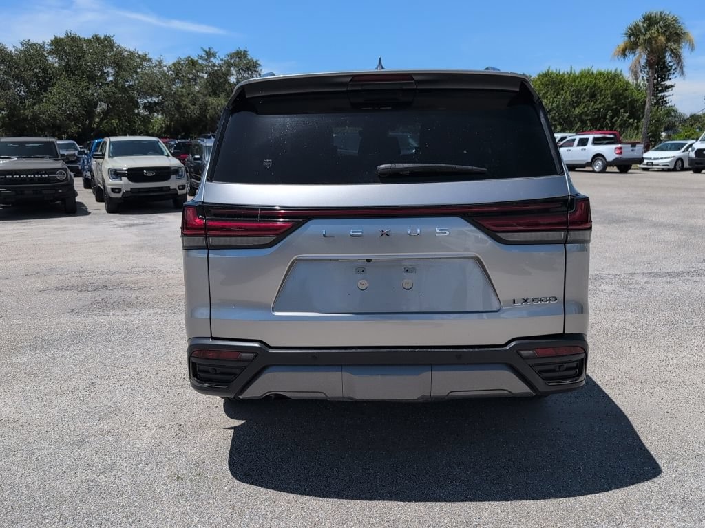 Used 2023 Lexus LX 600 4WD w/ Appearance Package image 4