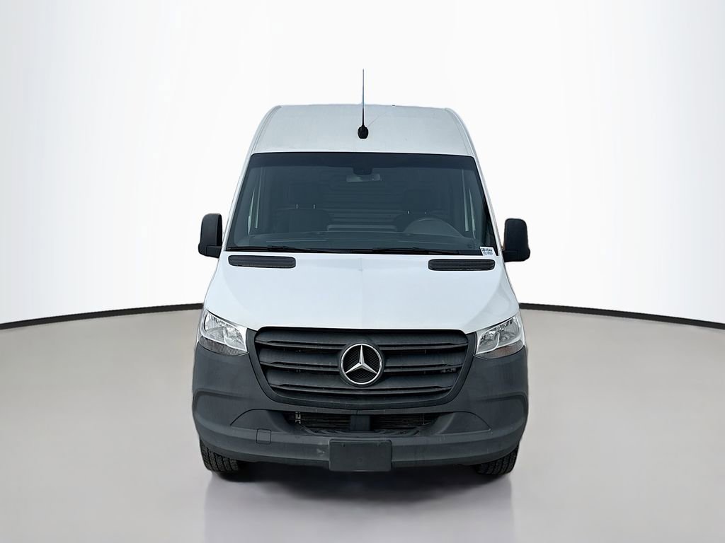 Used 2023 Mercedes-Benz Sprinter 2500 video 2
