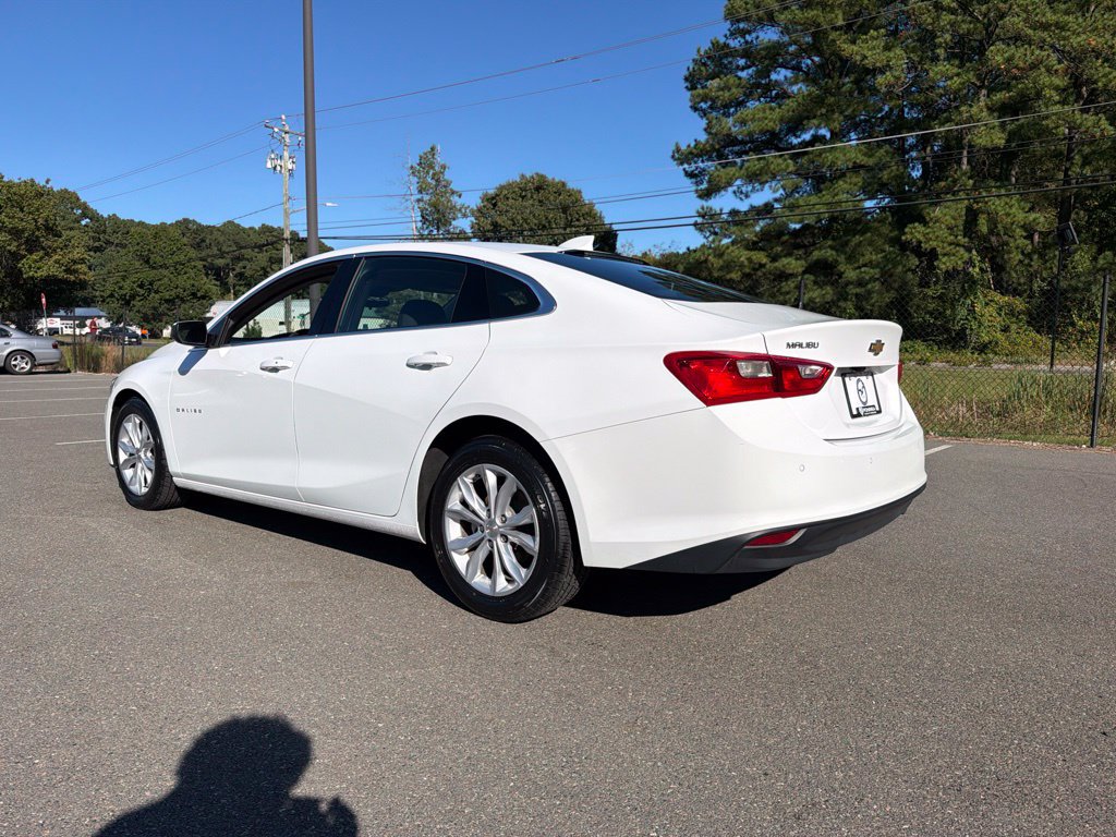 Used 2025 Chevrolet Malibu LT FWD image 7