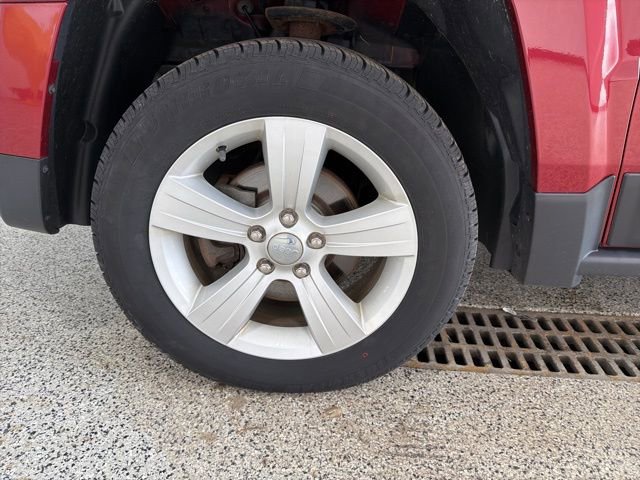 Used 2016 Jeep Patriot Latitude image 31