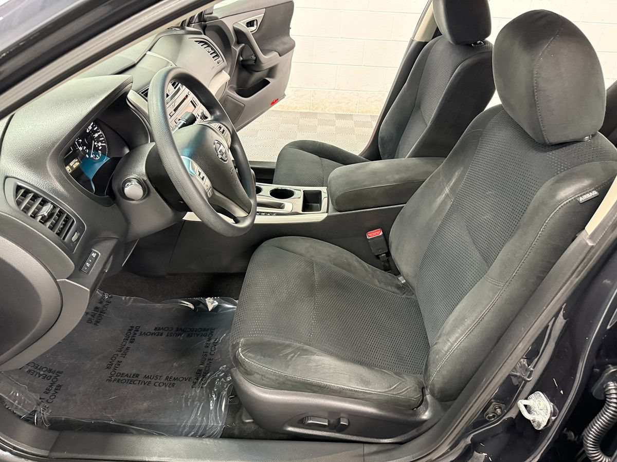 Used 2014 Nissan Altima 2.5 S FWD image 10