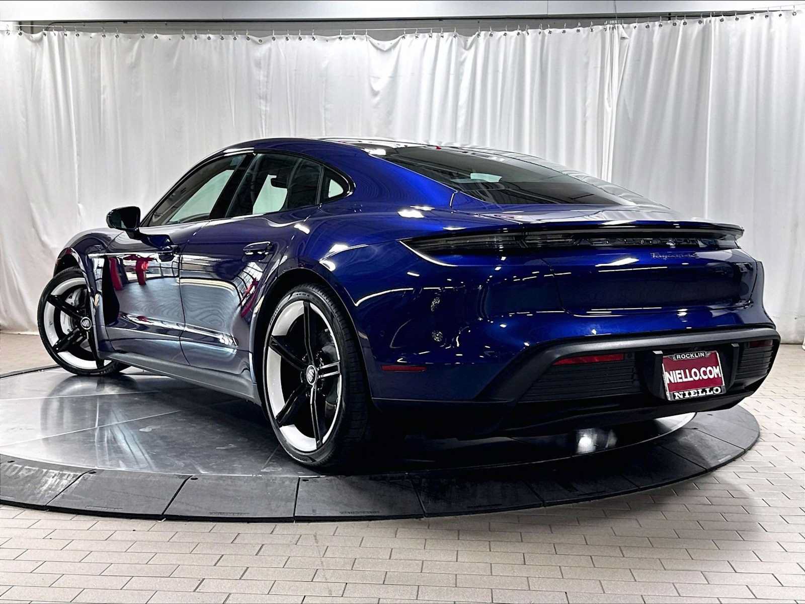 Used 2024 Porsche Taycan 4S AWD/4WD image 3