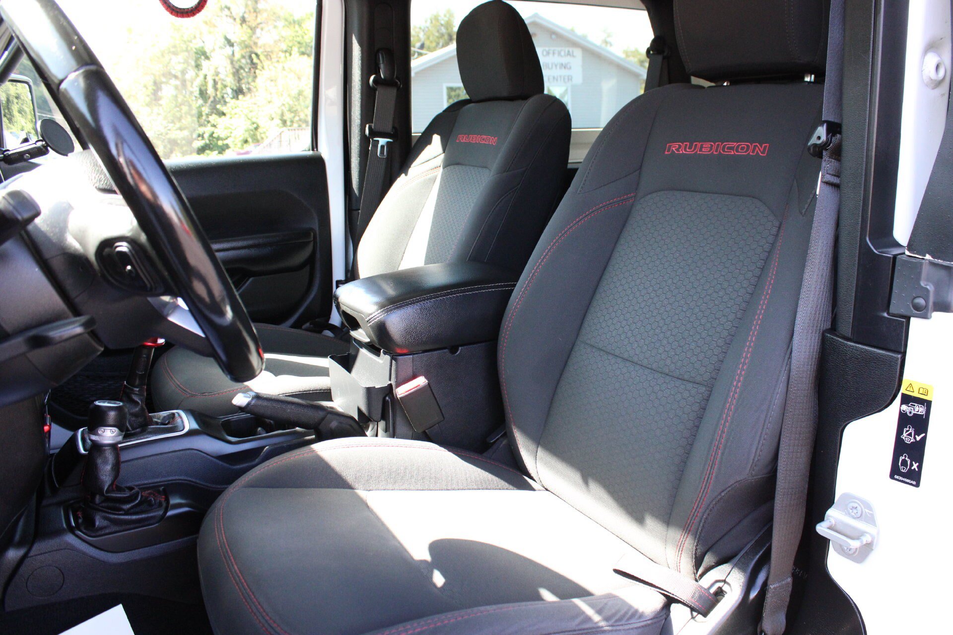 Used 2021 Jeep Wrangler Rubicon AWD/4WD image 14
