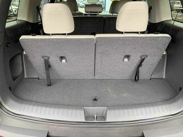 Certified 2025 Hyundai Santa Fe SEL w/ Tow & Go Package image 17