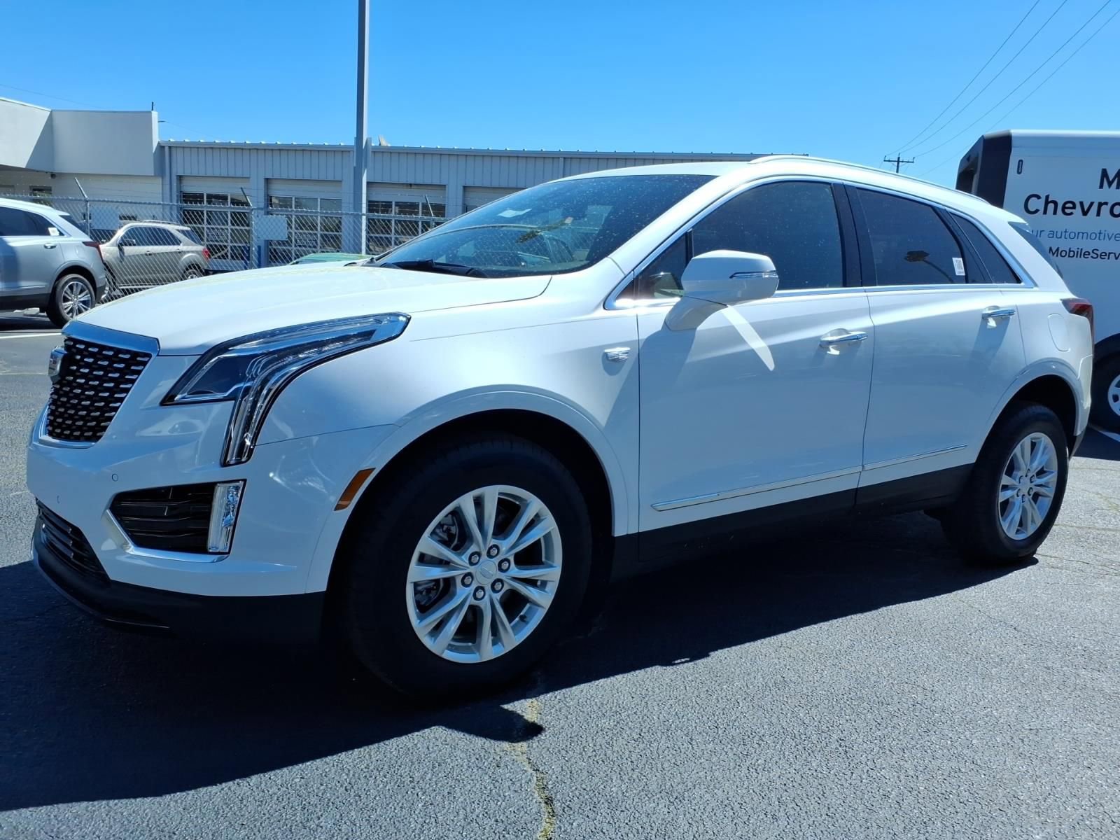 New 2026 Cadillac XT5 Luxury image 8