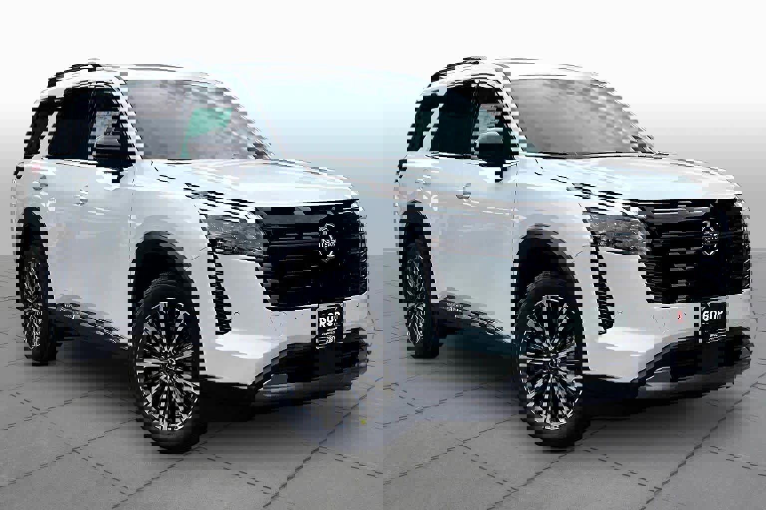 New 2026 Nissan Pathfinder Platinum image 2