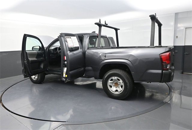 Used 2022 Toyota Tacoma SR image 29