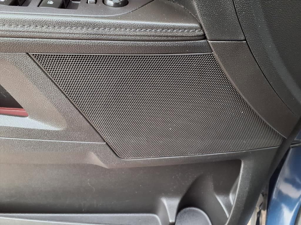 Used 2016 Chevrolet Equinox LT image 16