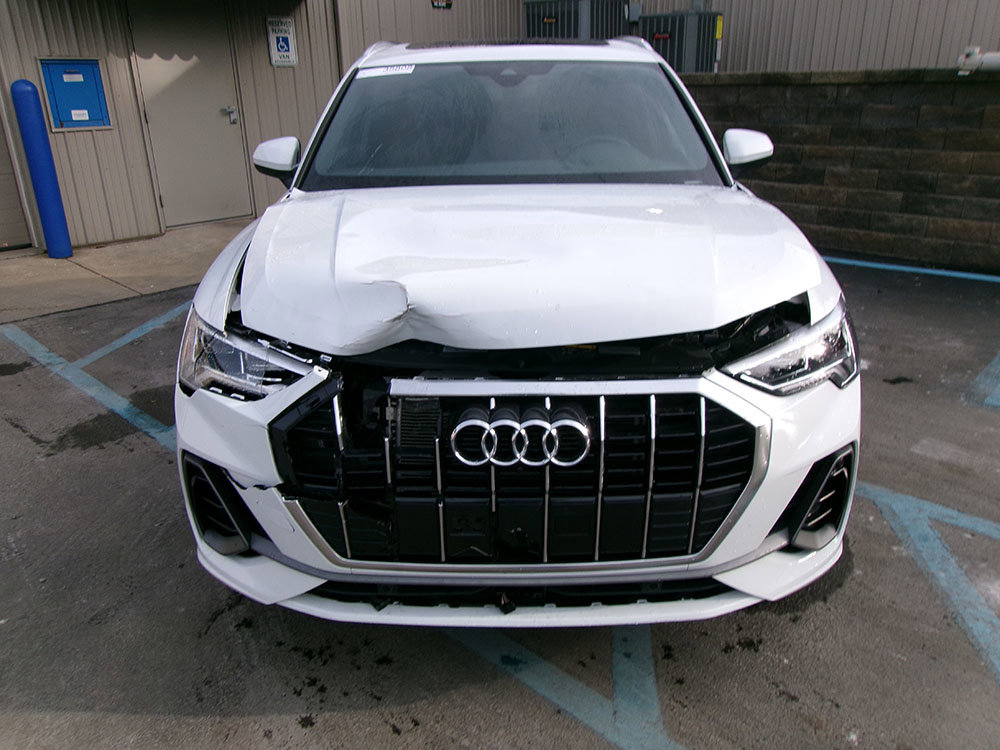 Used 2023 Audi Q3 2.0T Premium Plus w/ Premium Plus Package image 4