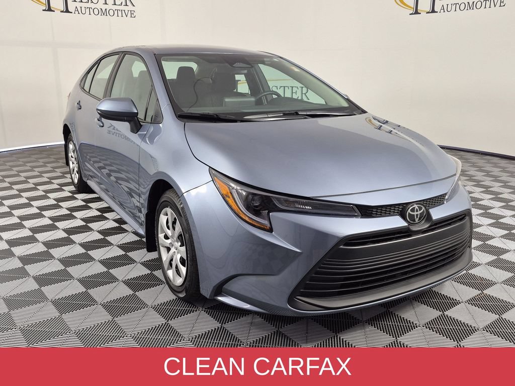 Used 2026 Toyota Corolla LE FWD image 2