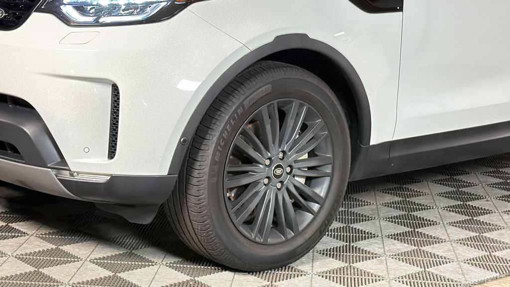 Used 2020 Land Rover Discovery HSE Luxury AWD/4WD image 4