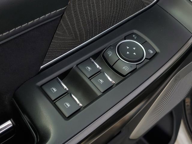 Certified 2022 Ford F150 Platinum w/ Equipment Group 701A High image 9