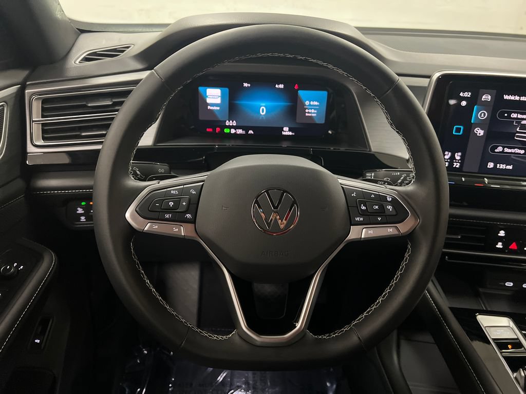 Used 2024 Volkswagen Atlas Cross Sport SE FWD image 17
