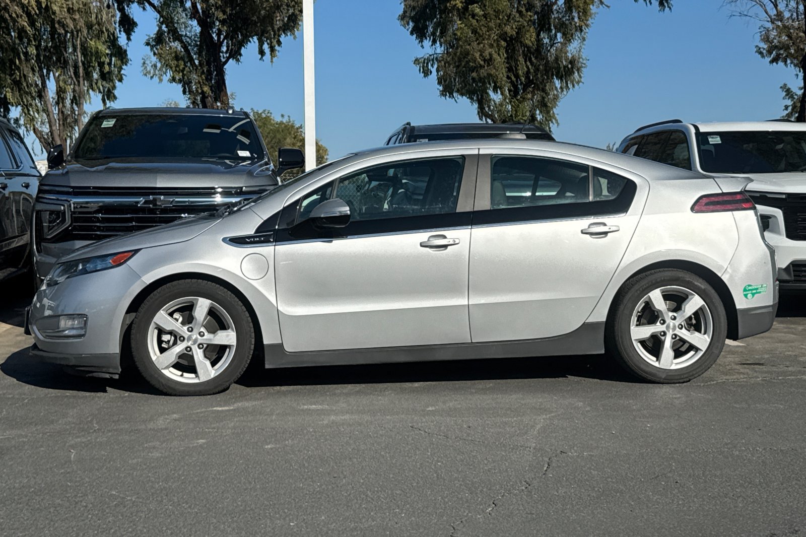 Used 2015 Chevrolet Volt Premium w/ Premium Trim Package FWD image 8