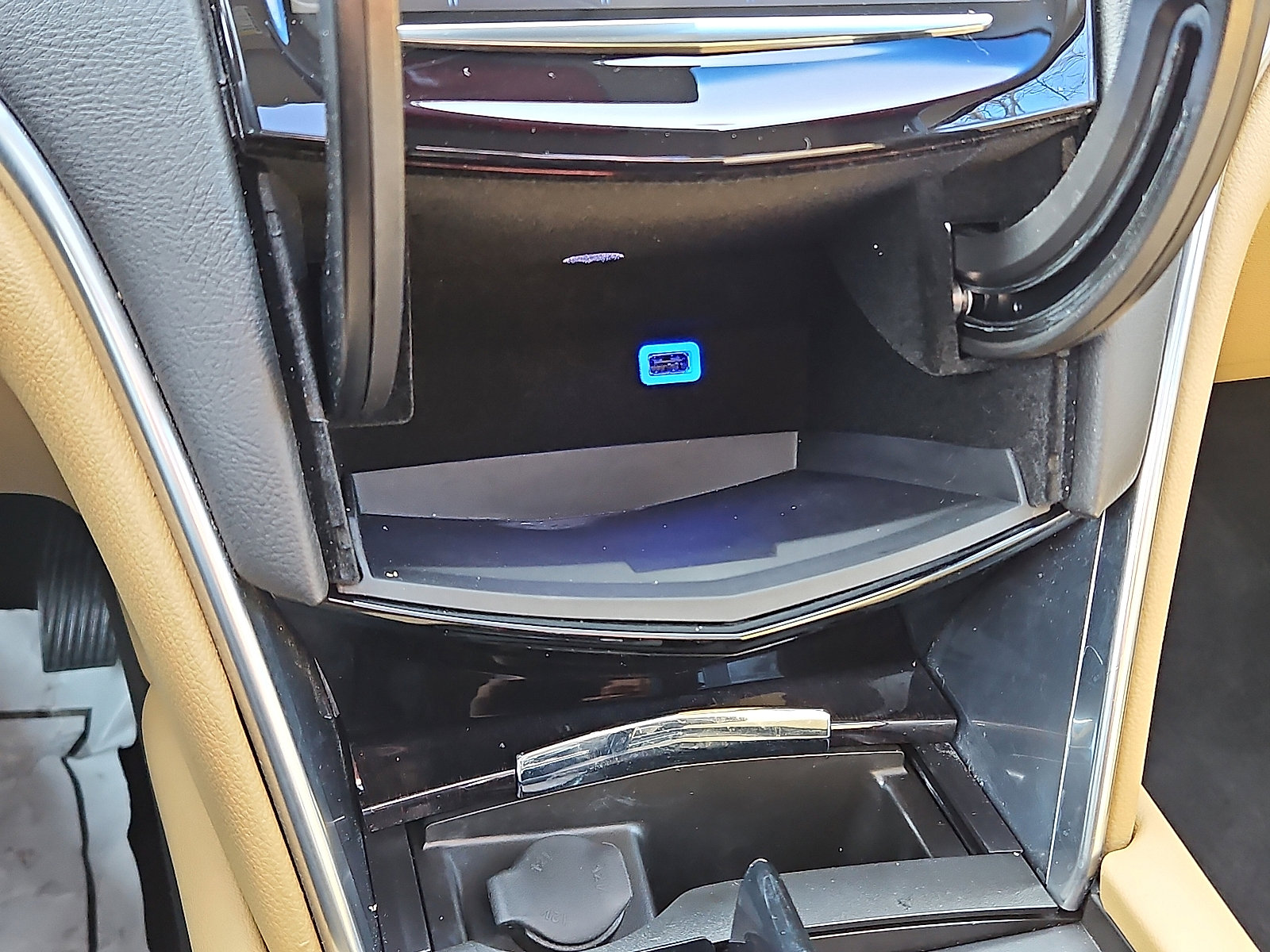 Used 2014 Cadillac XTS Premium image 25