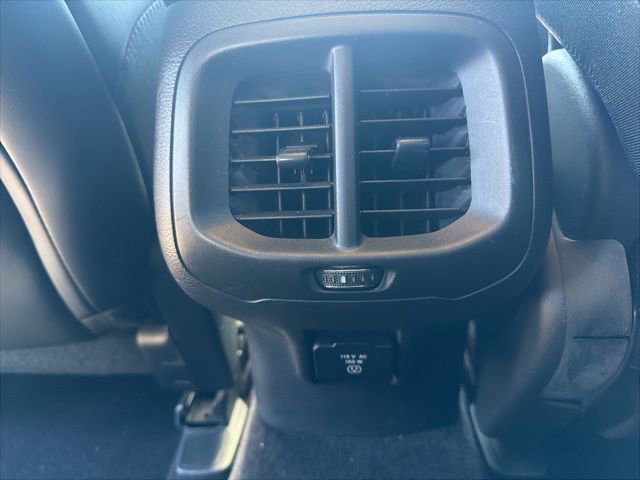 Used 2017 Jeep Cherokee Latitude w/ True North Edition image 14