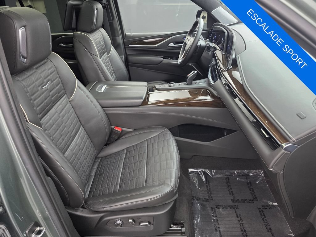 Used 2023 Cadillac Escalade Sport Platinum w/ LPO, ONYX Package AWD/4WD image 32