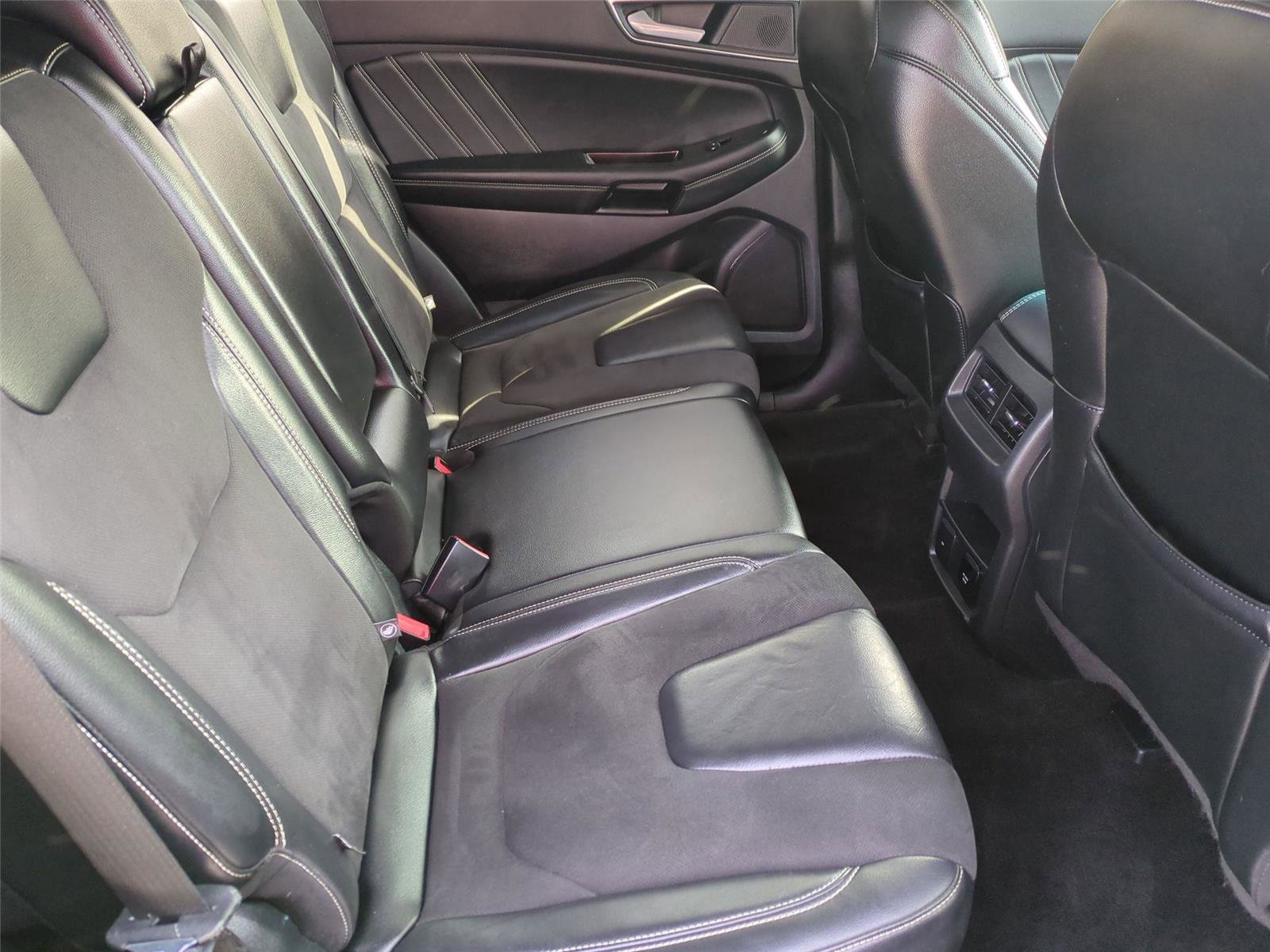 Used 2020 Ford Edge ST AWD/4WD image 17