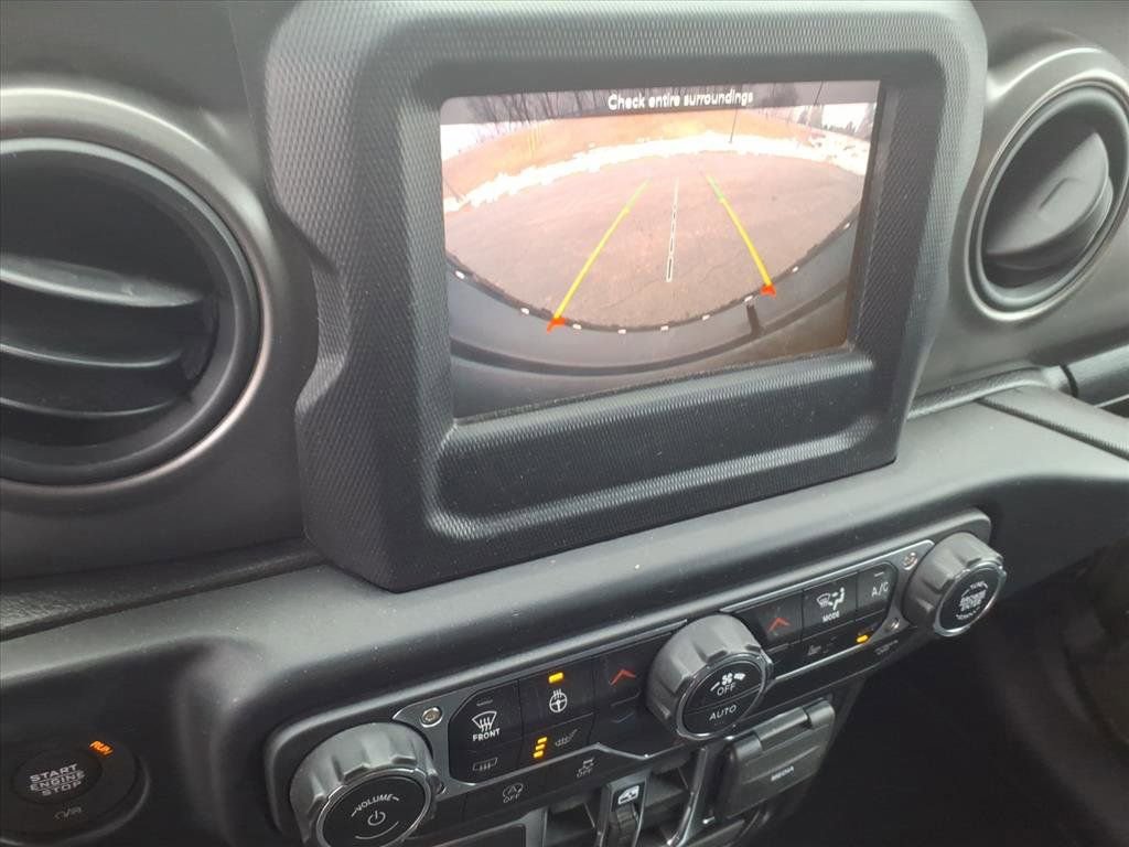 Used 2021 Jeep Wrangler Unlimited Sport image 35