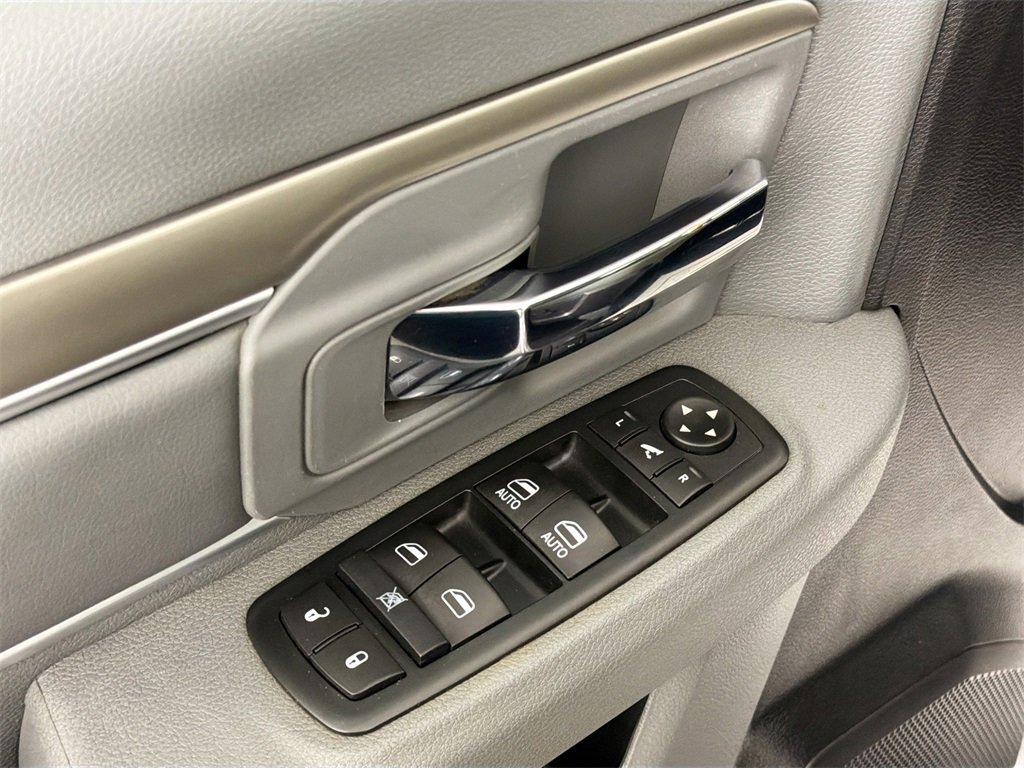 Used 2016 RAM 1500 Big Horn image 16