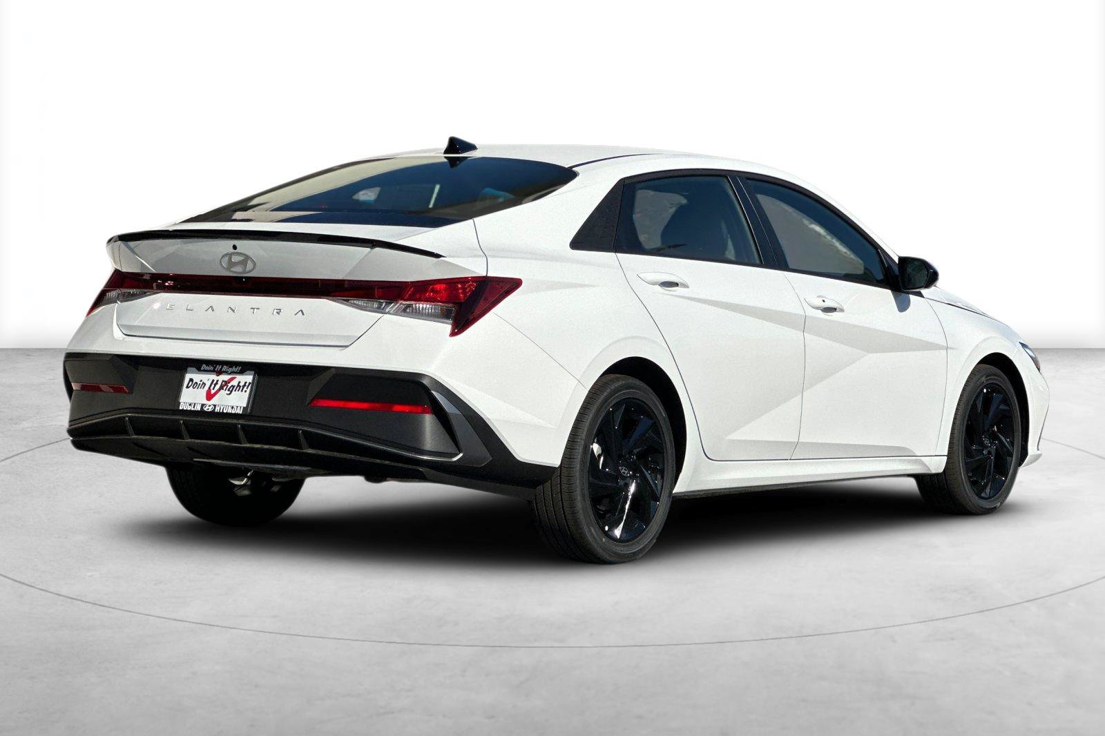 New 2026 Hyundai Elantra SEL Sport FWD image 6