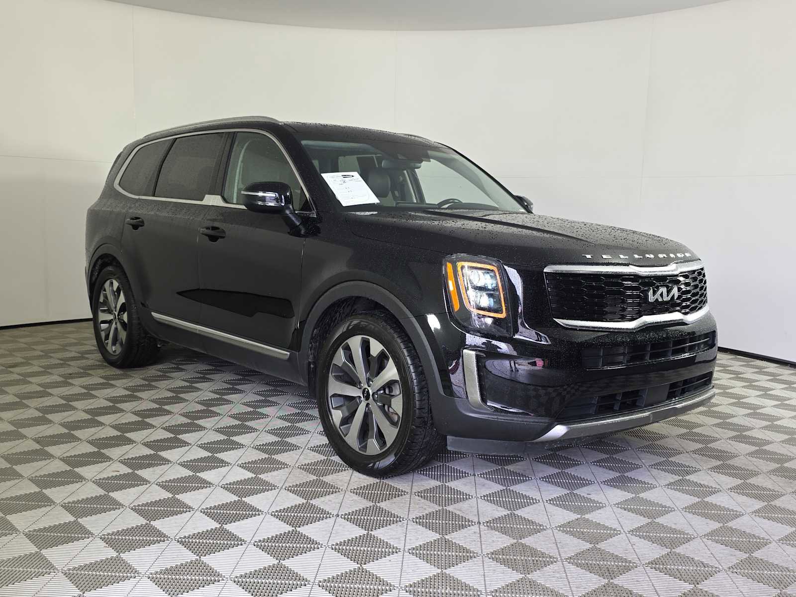 Used 2022 Kia Telluride EX w/ EX Premium Package