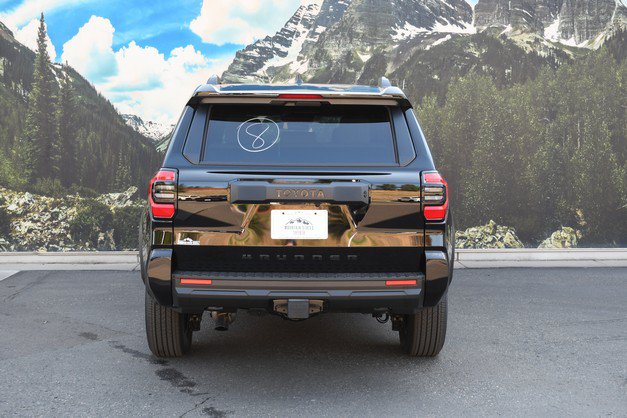 New 2026 Toyota 4Runner SR5 AWD/4WD image 5