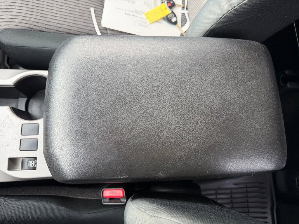 Used 2018 Toyota 4Runner SR5 image 18