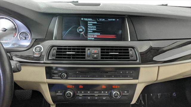 Used 2016 BMW 528i Sedan w/ Premium Package image 24