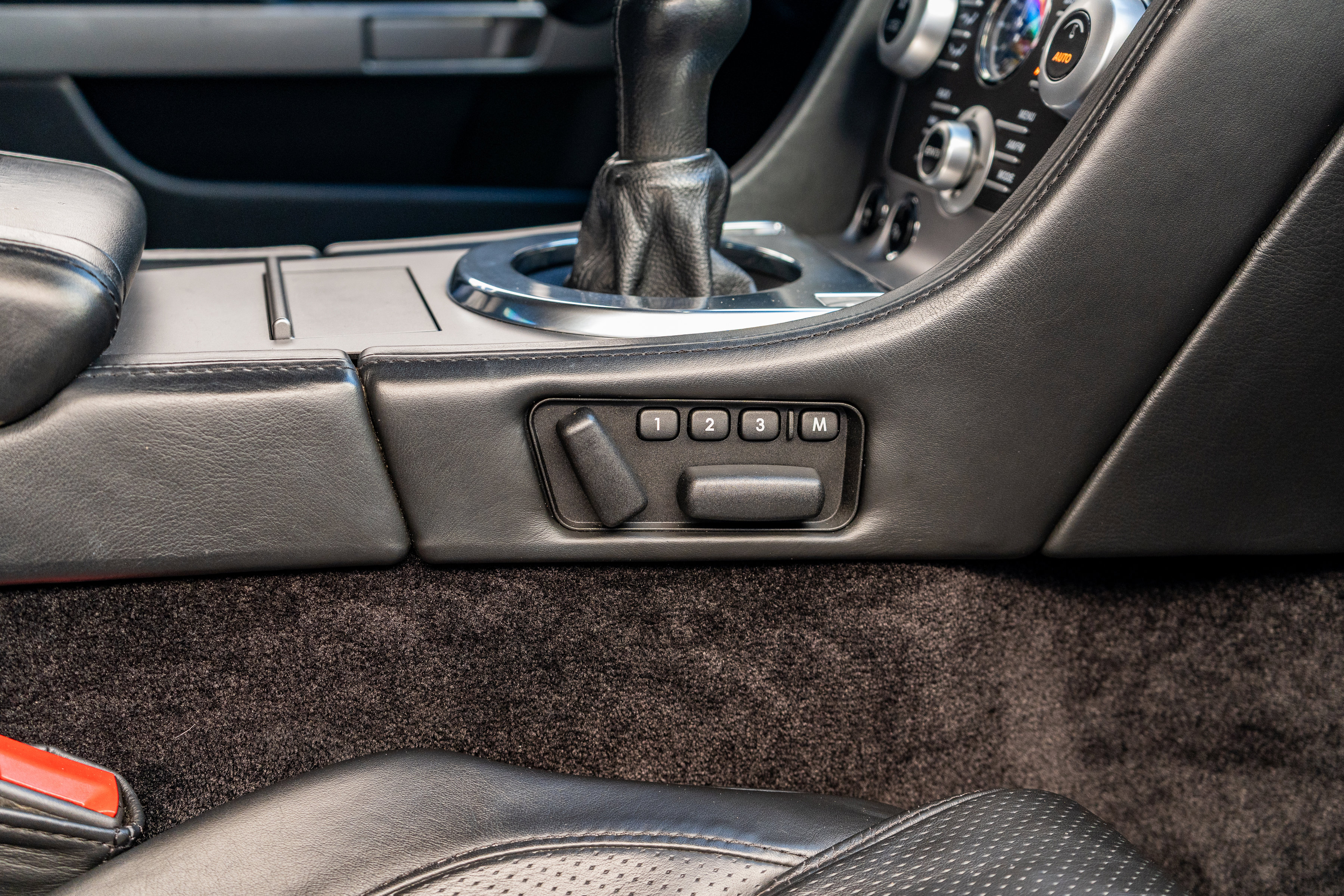 Used 2009 Aston Martin DB9 Volante image 33