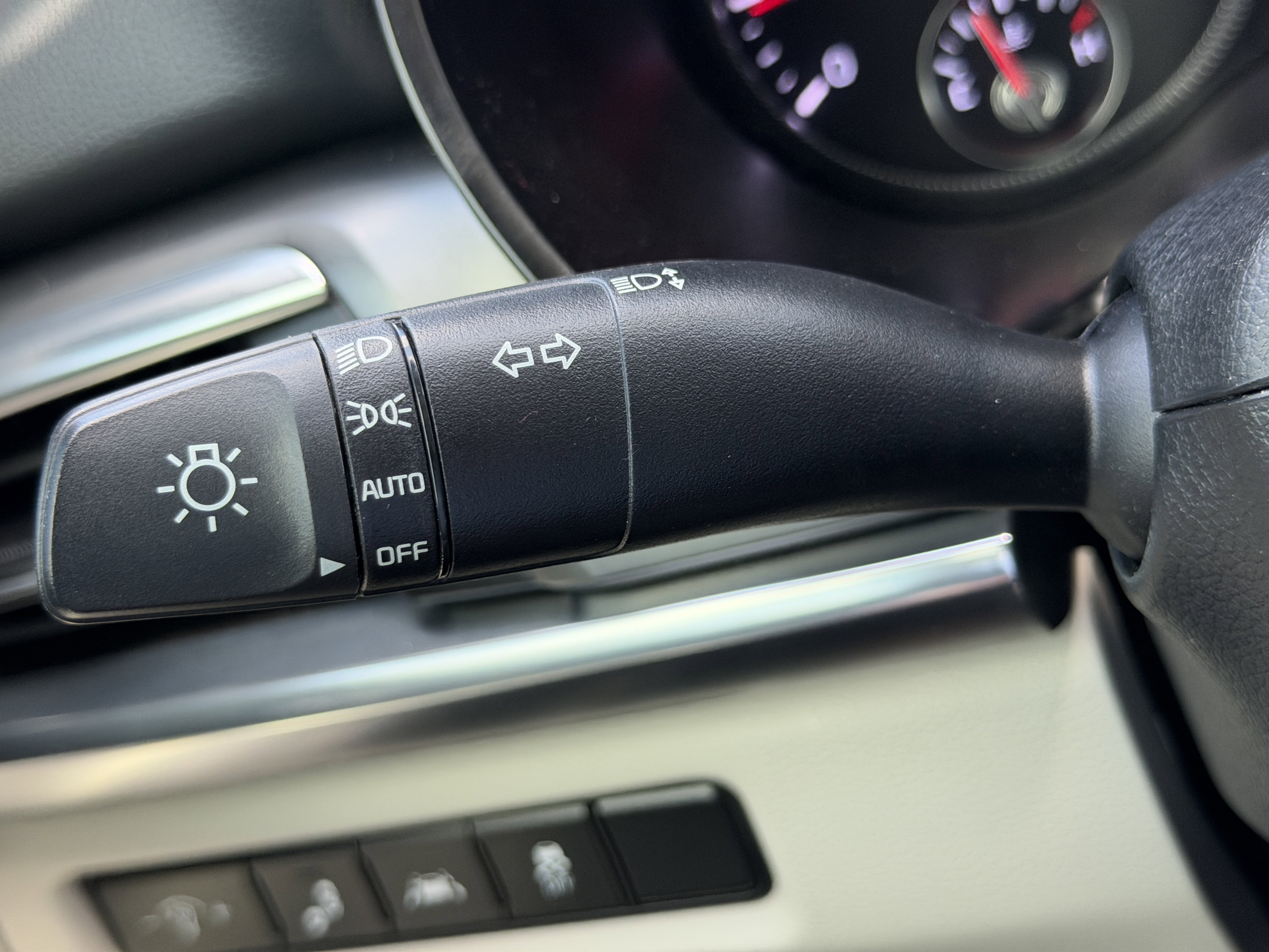 Used 2022 Kia Telluride S image 28