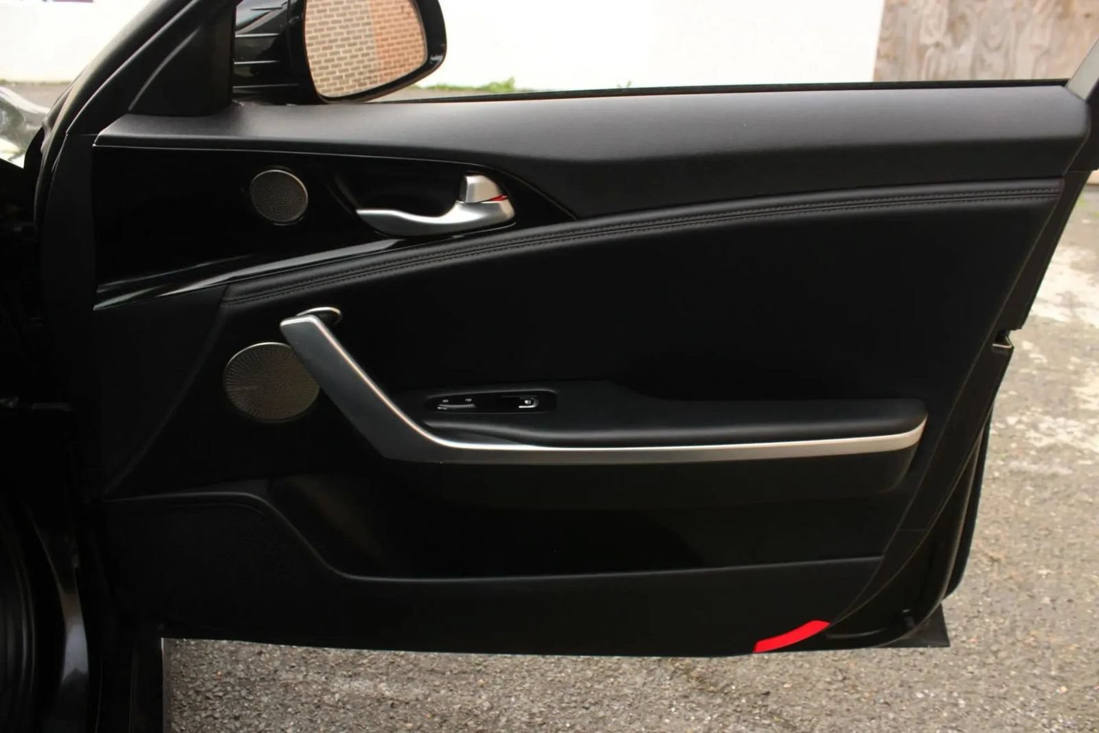 Used 2018 Kia Stinger Premium RWD image 24