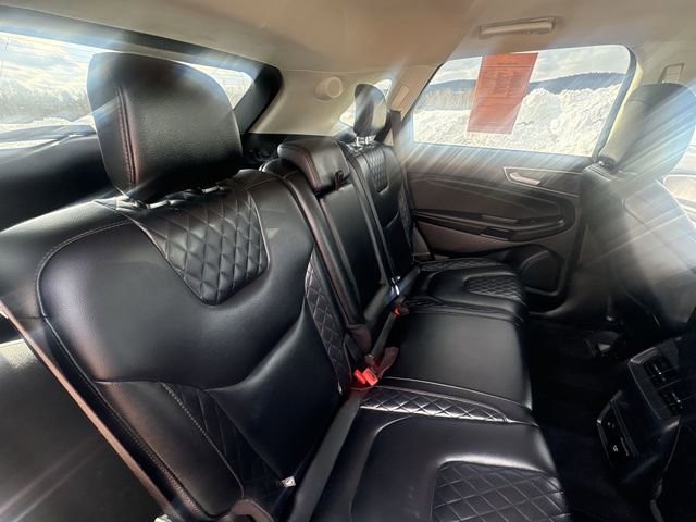 Used 2023 Ford Edge Titanium image 28