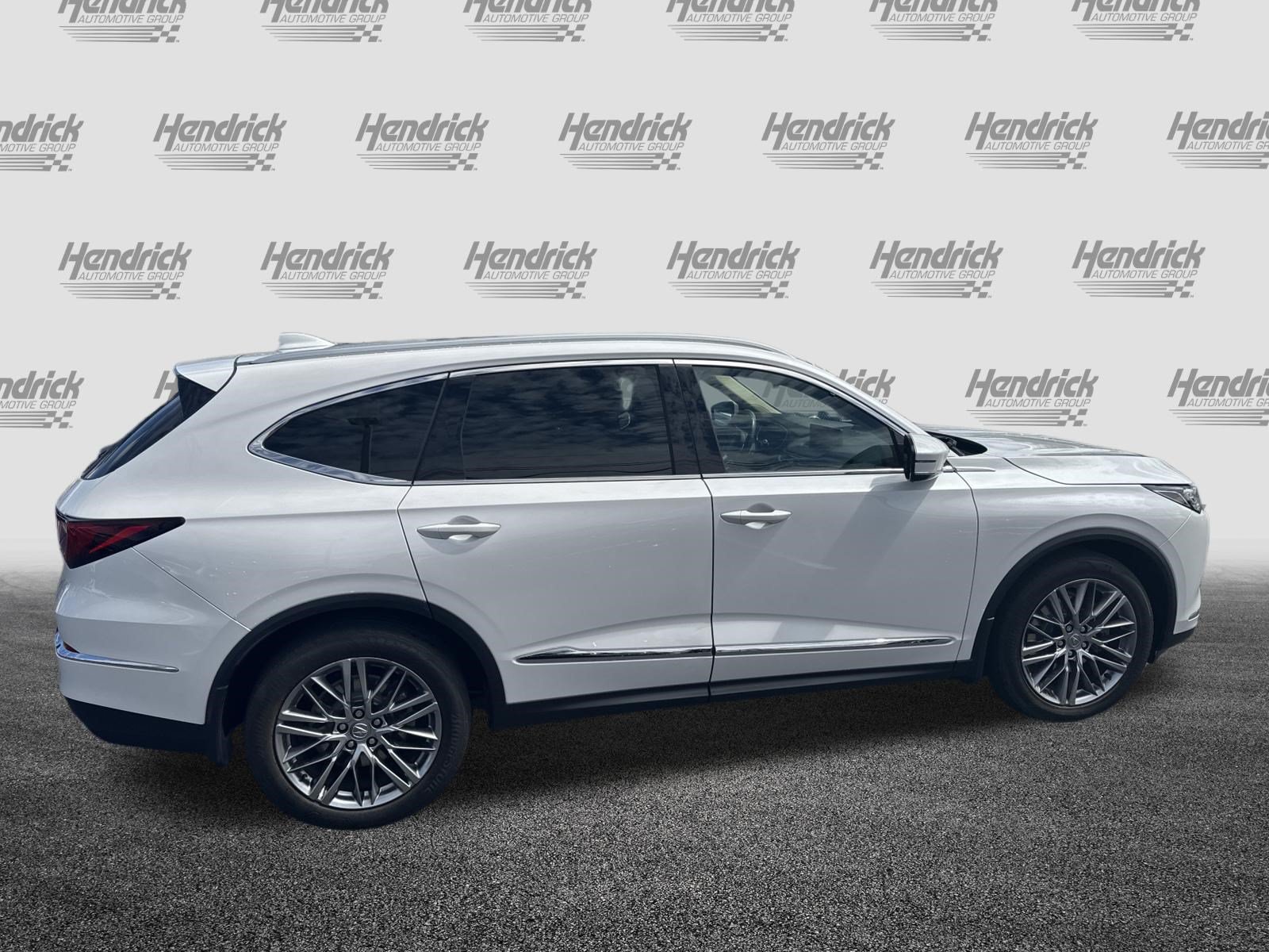 Used 2024 Acura MDX w/ Advance Package AWD/4WD image 11